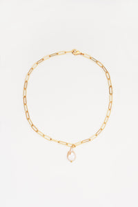 Gold flat chain choker with baroque pearl pendant