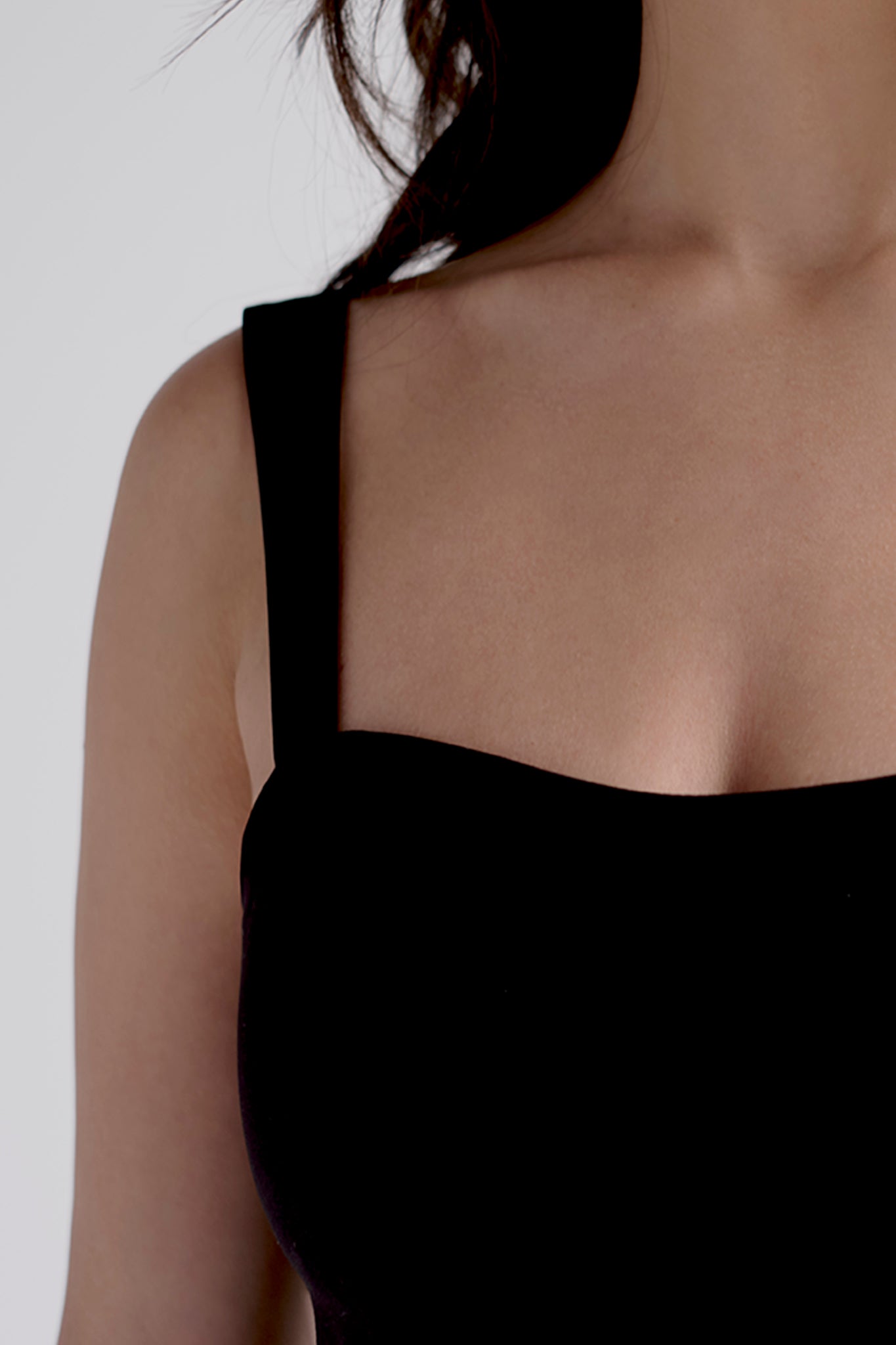 Cropped bra top in black
