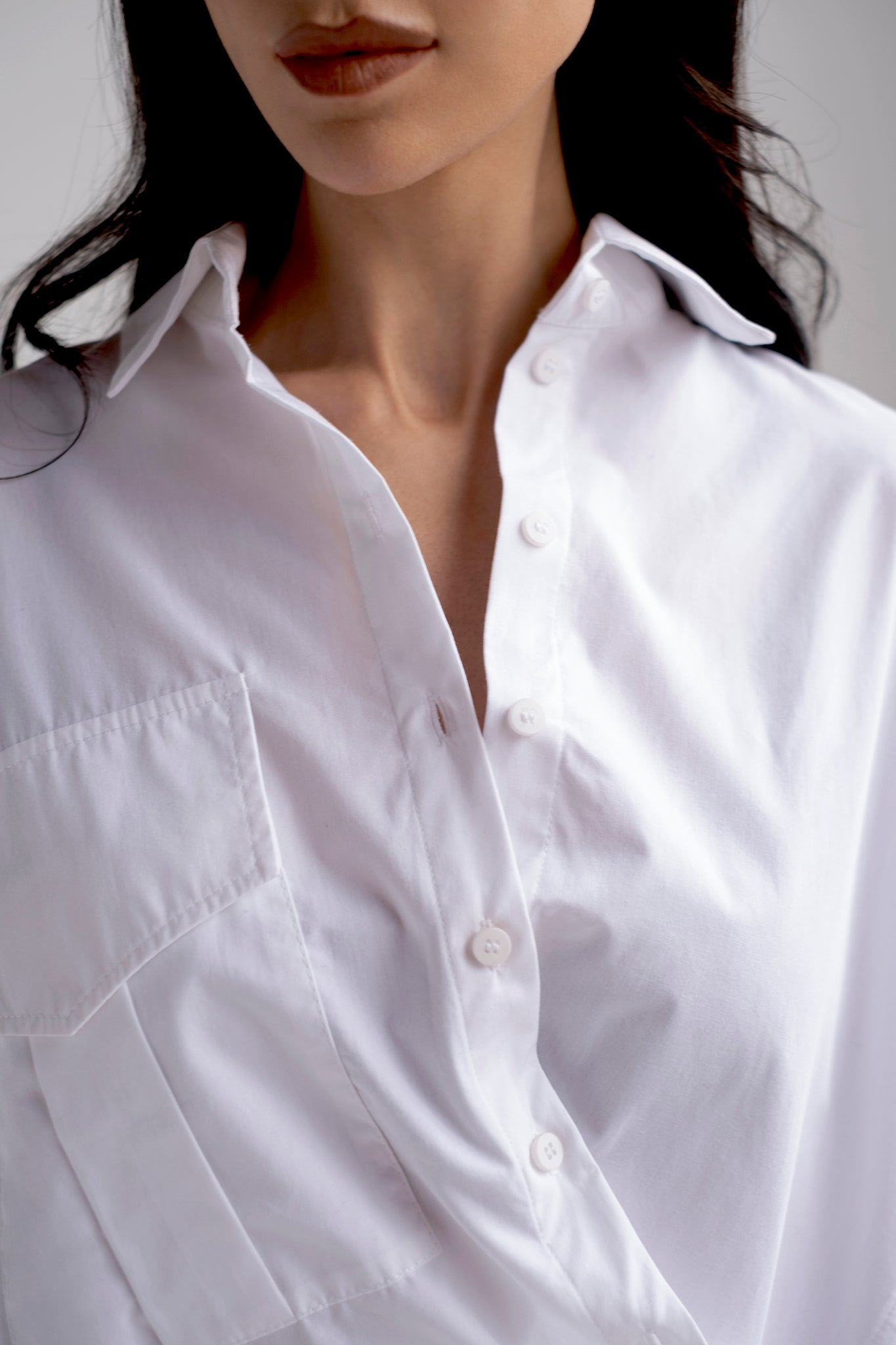 Convertible button down shirt with side panels in white
